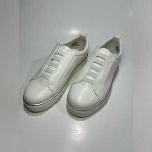 Kenneth Cole Reaction Bonnie Sneaker Womens White Size 7